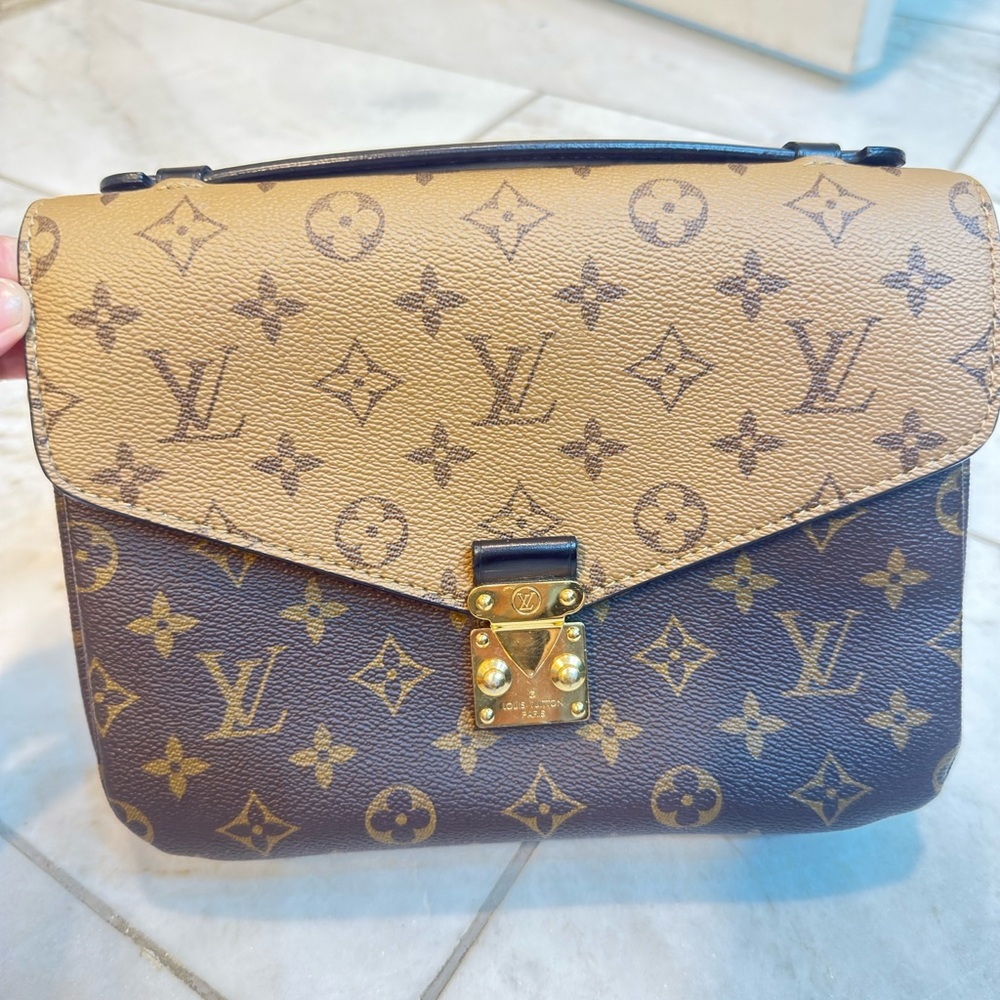 Louis Vuitton Brown Monogram Shoulder BagW/DUSTBAG